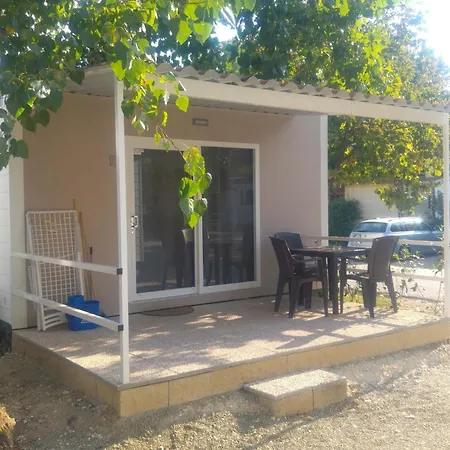Village Torre Pendente